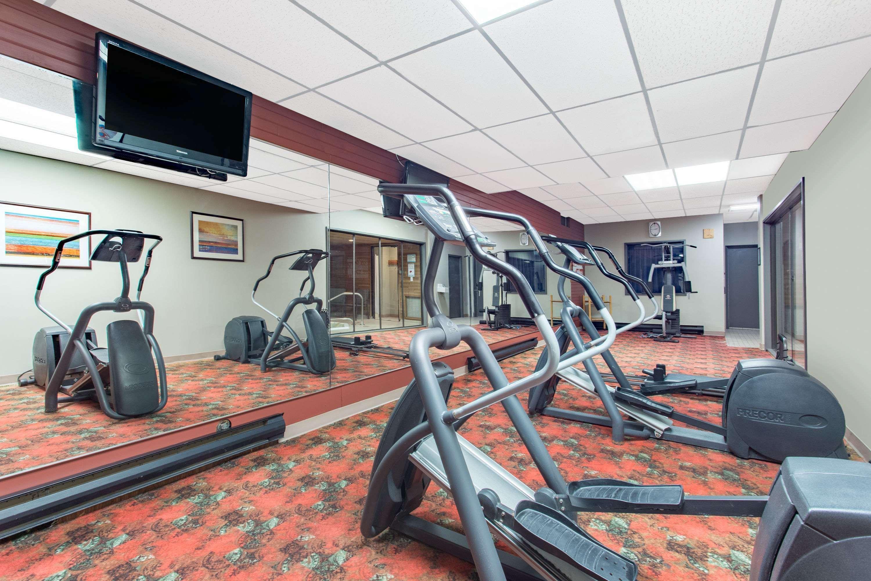 Ramada By Wyndham Williams Lake Extérieur photo