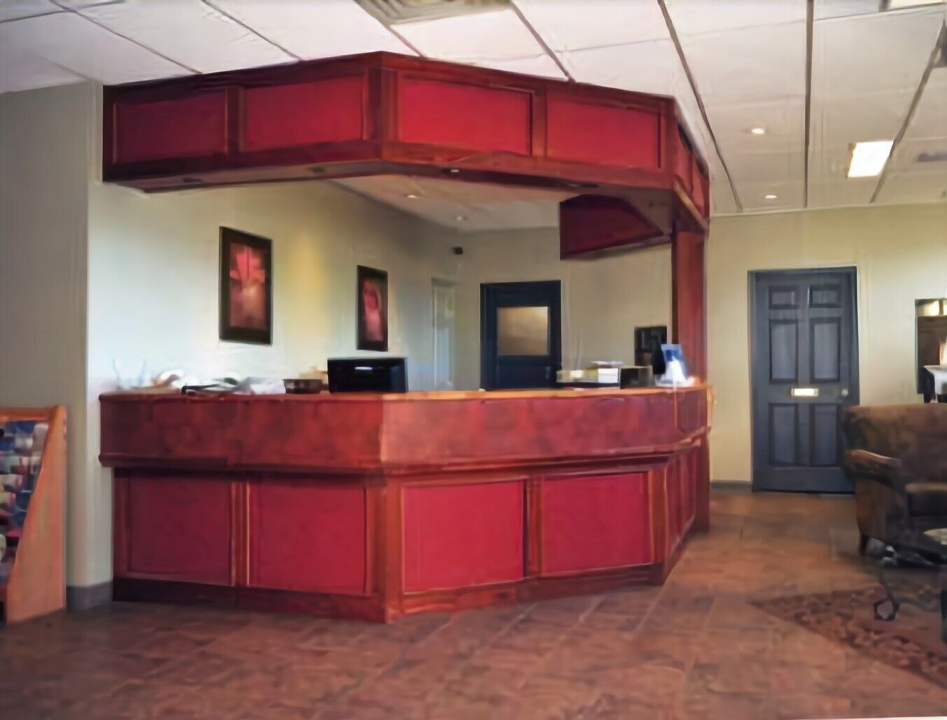 Ramada By Wyndham Williams Lake Extérieur photo